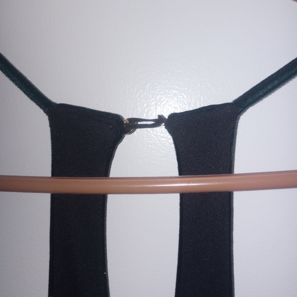 Women's emerald green velvet jumpsuit - Picture 8 of 11